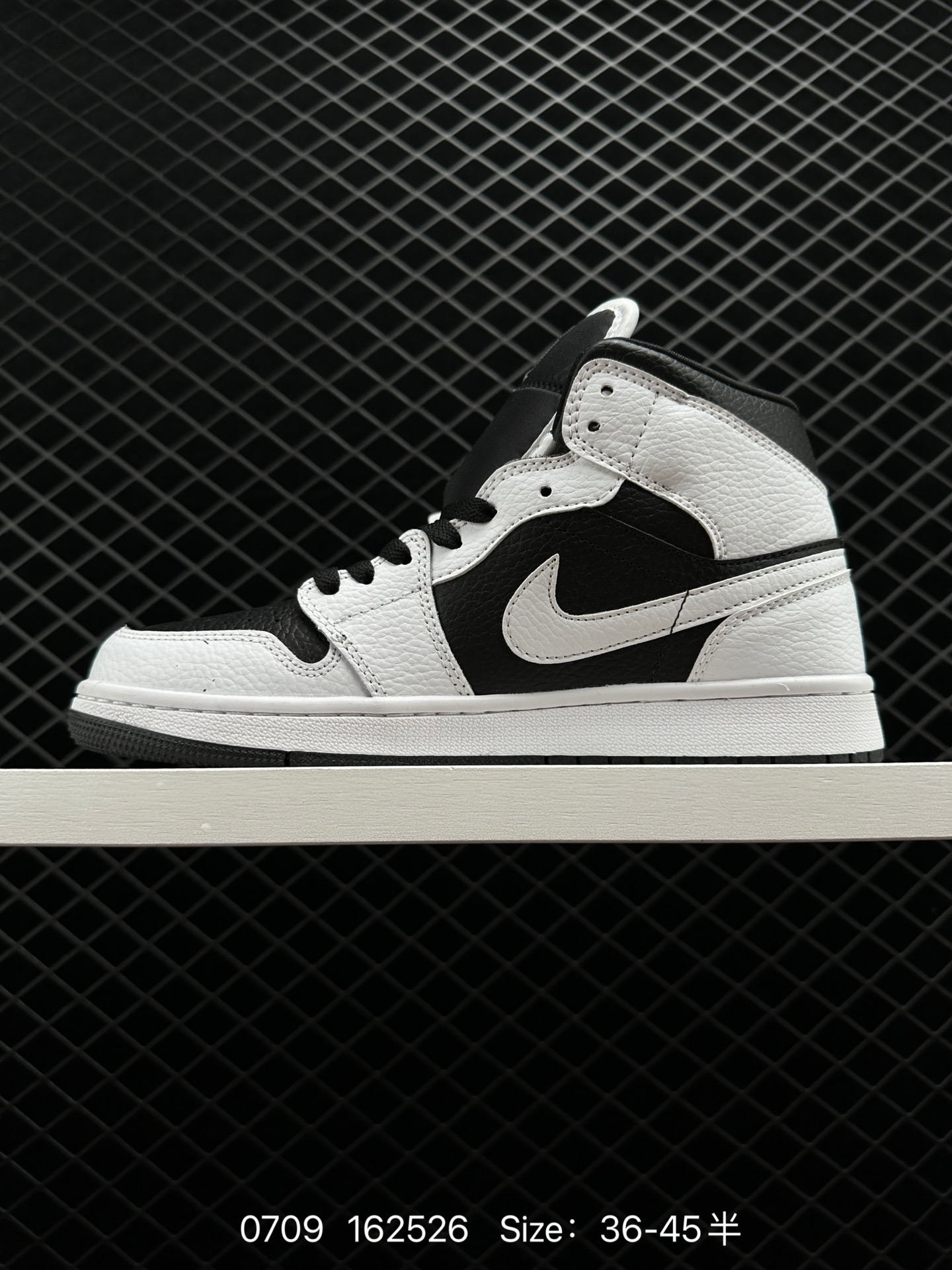 Nike Air Jordan 1 Low AJ1